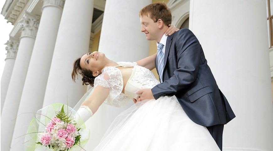 How to start a wedding photography business